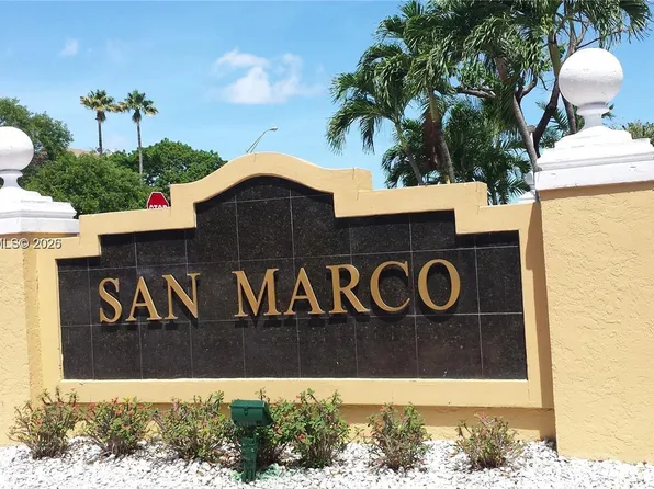 8810 Fontainebleau Blvd APT 110, Miami, FL 33172