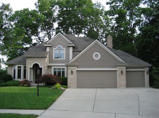 895 Hickory Hill Dr, Tipp City, OH 45371