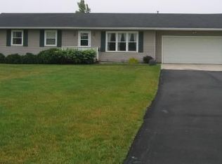 5569 E Mount Hope Hwy, Grand Ledge, MI 48837