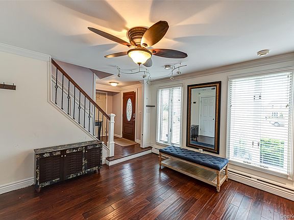 4th image of 28 Barnsley Crescent