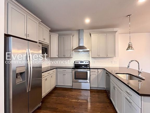 5th image of 1003B Spain Ave