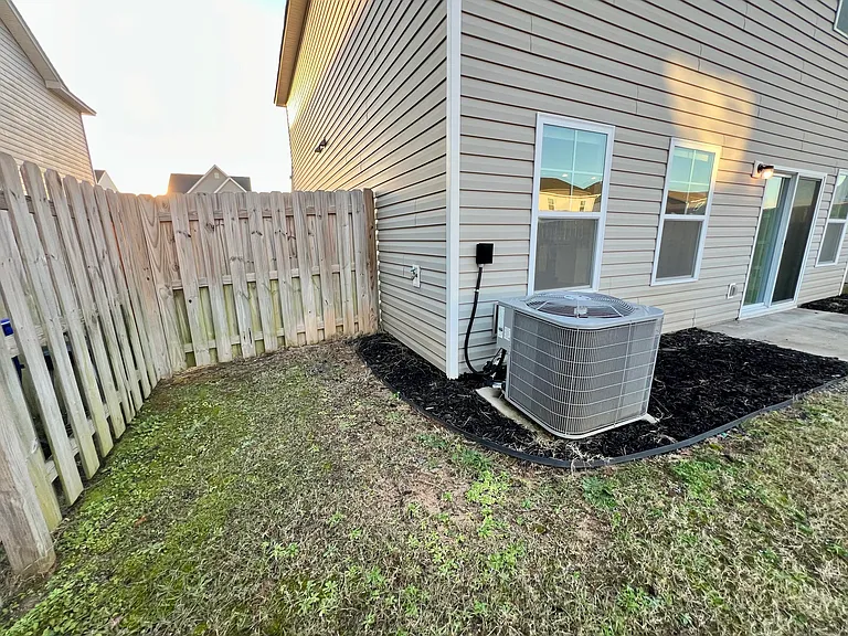 4044 Thimbleberry Dr — Photo 40