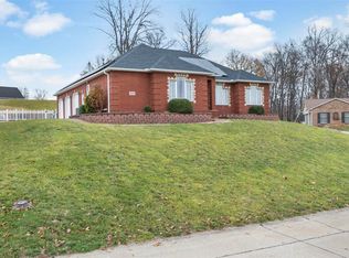 1410 Wedgewood Dr, Jackson, MO 63755
