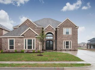 2627 Linda Vista Dr, Grand Prairie, TX 75054