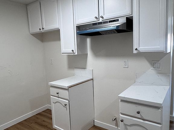 5th image of 3626 E 58th St #A
