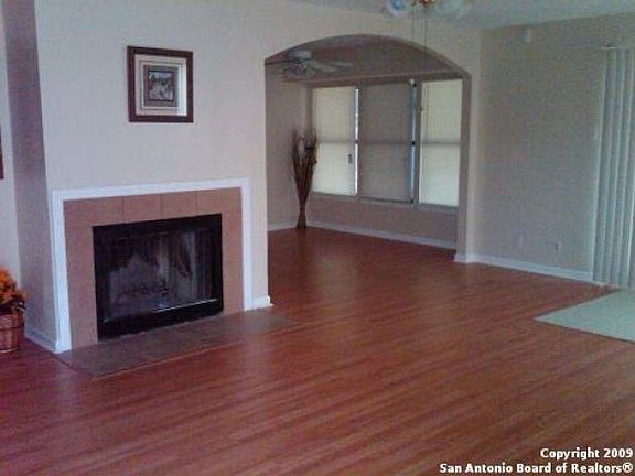 4th image of 4331 Misty Springs Dr