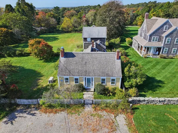 1823 Main Rd, Westport, MA 02790