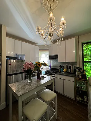 Rented by Oxford Property Group | media 33