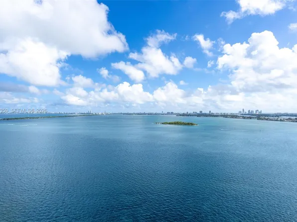 700 NE 24th St #2003, Miami, FL 33137