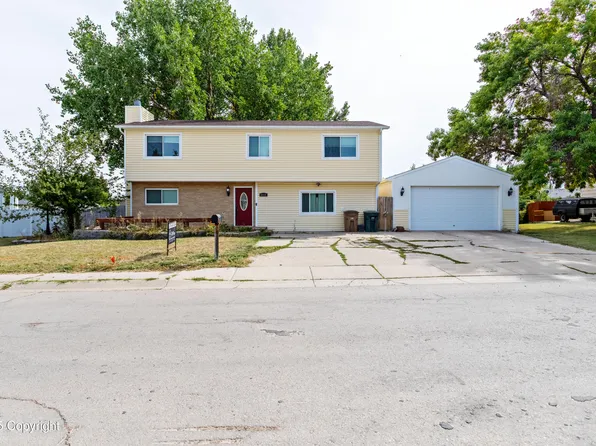 3113 Sutherland Dr, Gillette, WY 82718