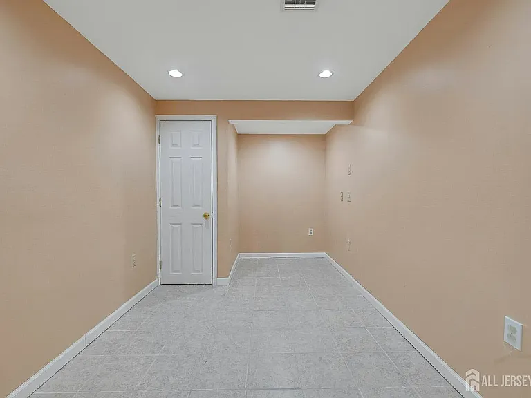 177 Bexley Ln — Photo 24