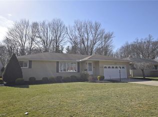 13427 Mohawk Trl, Middleburg Heights, OH 44130