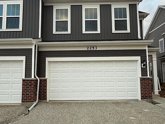 2nd image of 2253 Horseshoe Cir