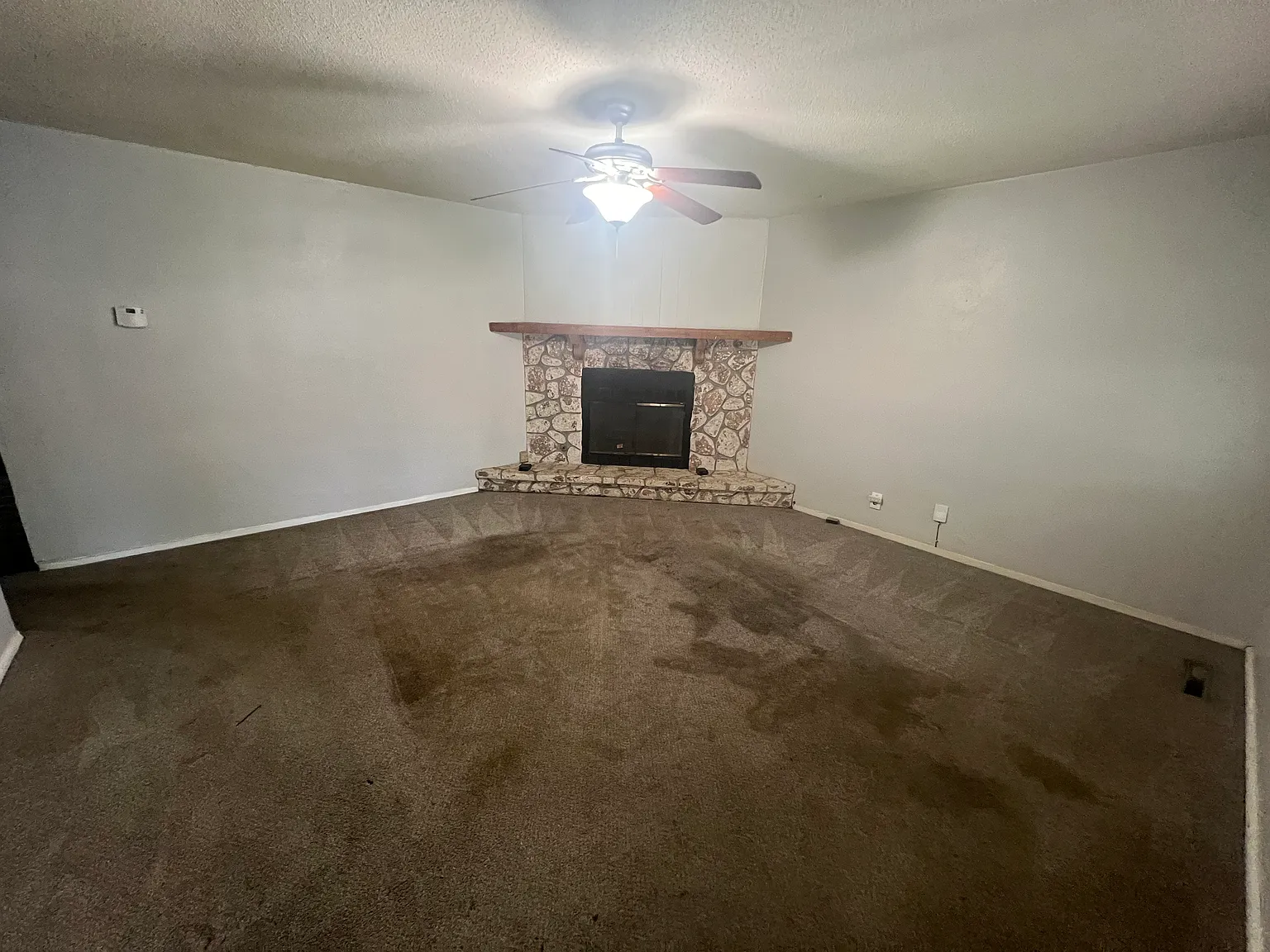 3 bed, 1228 sqft, $1,475 — Photo 2