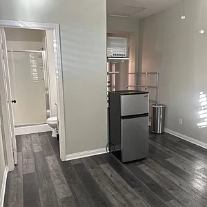 5216 Bay Crest Ln #STUDIO — Photo 7