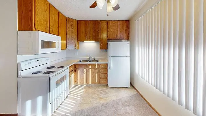 1107 Laramie Dr #3