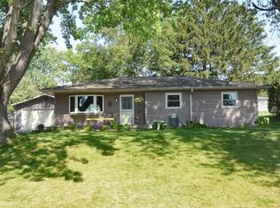 405 Prospect Rd, Waunakee, WI 53597