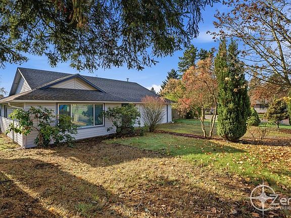 3rd image of 1417 NW 98th Cir