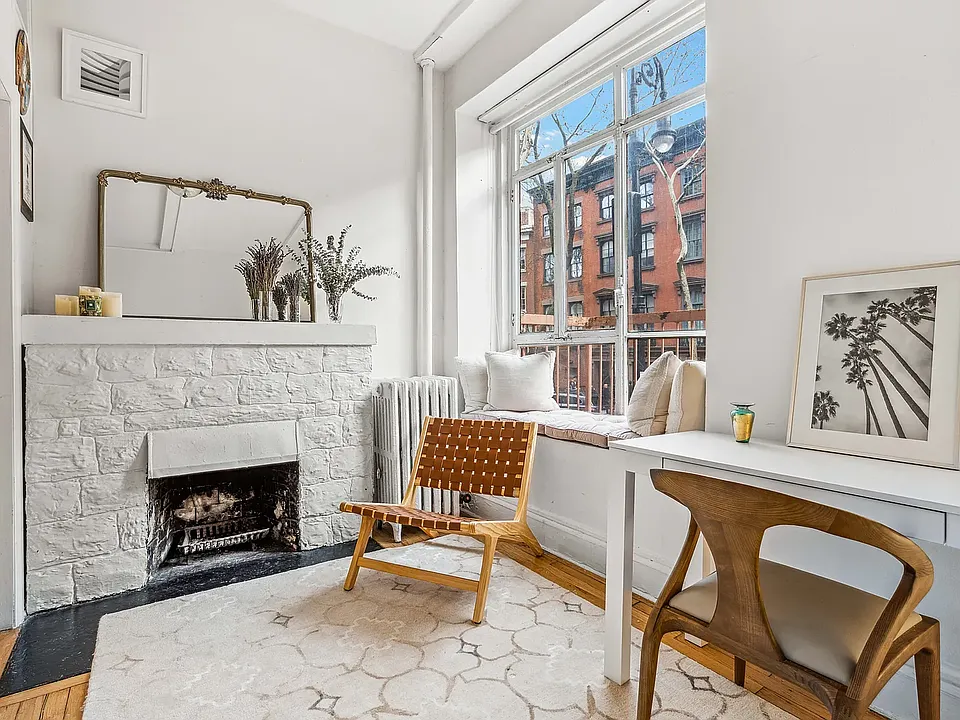 55 Morton St #2A