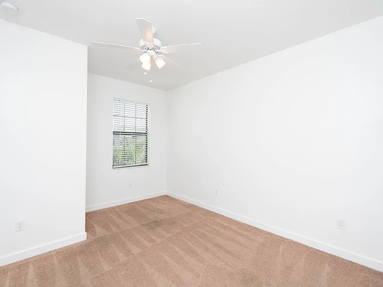 15218 Sunny Day Dr — Photo 42