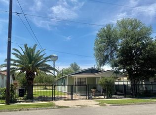 2014 King Arthur St, Eagle Pass, TX 78852