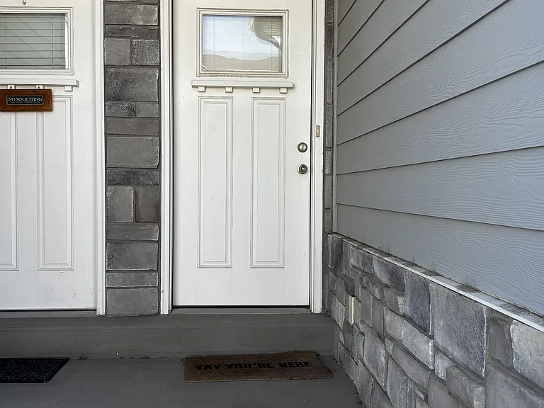 7538 N Cottage Ln — Photo 2