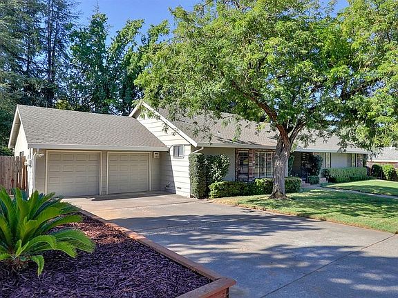 2nd image of 5686 Rolling Oak Dr