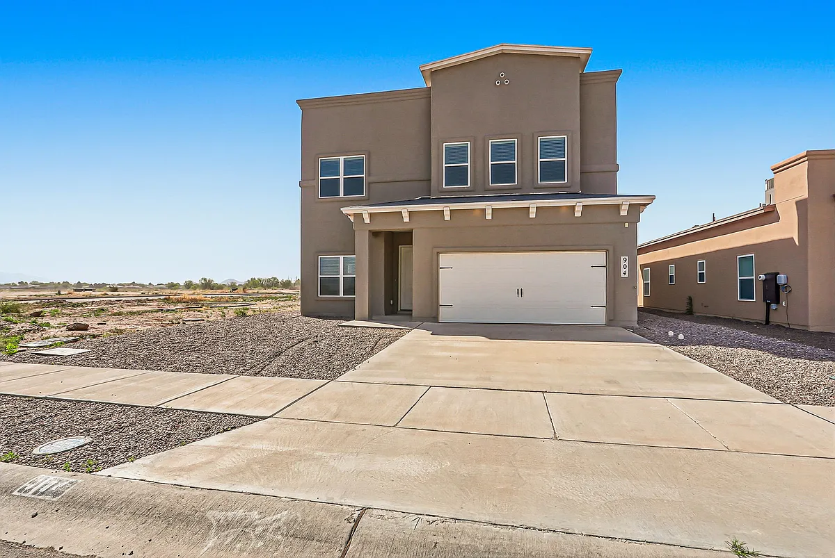 Building Photo - 904 Keenland Ave