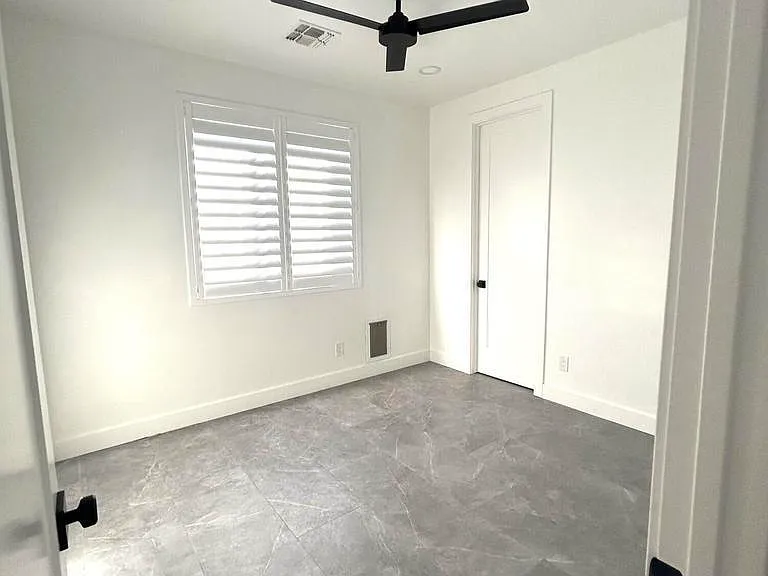 2720 N Sterling — Photo 18