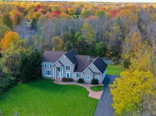 1515 Manitou Rd, Rochester, NY 14626