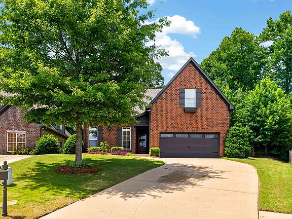 3rd image of 760 Bainbridge Ct