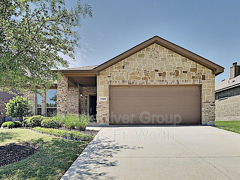 1st image of 3000 Maple Creek Dr