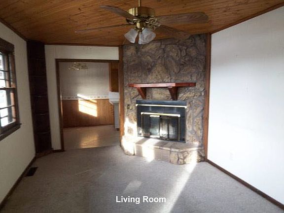 2nd image of 3254 S Saint Paul Ave #Hud-181209326