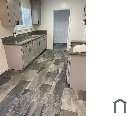 3rd image of 3408 W 82nd Pl