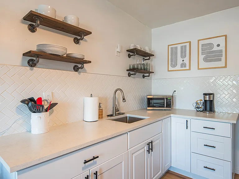 8133 W Heatherbrae Dr — Photo 2