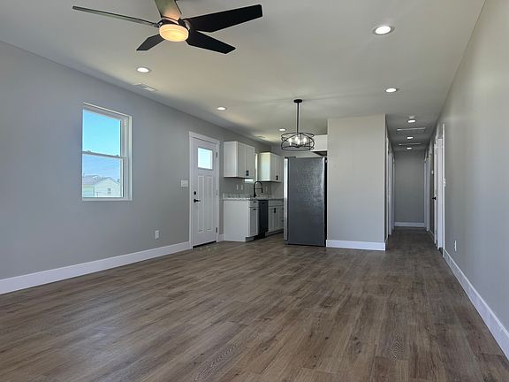 4th image of 601 E Bard St