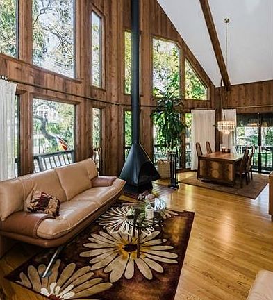 Living/dining rooms