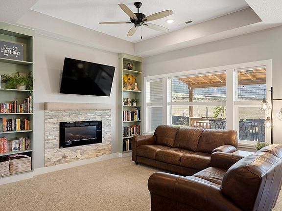 4th image of 1318 E Southern Homestead Blvd