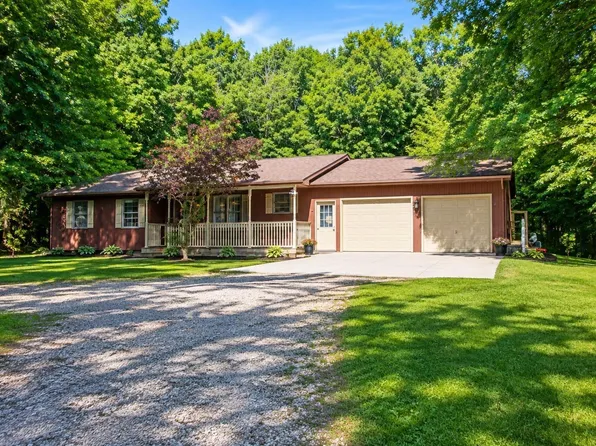 5383 N Rich Rd, Alma, MI 48801