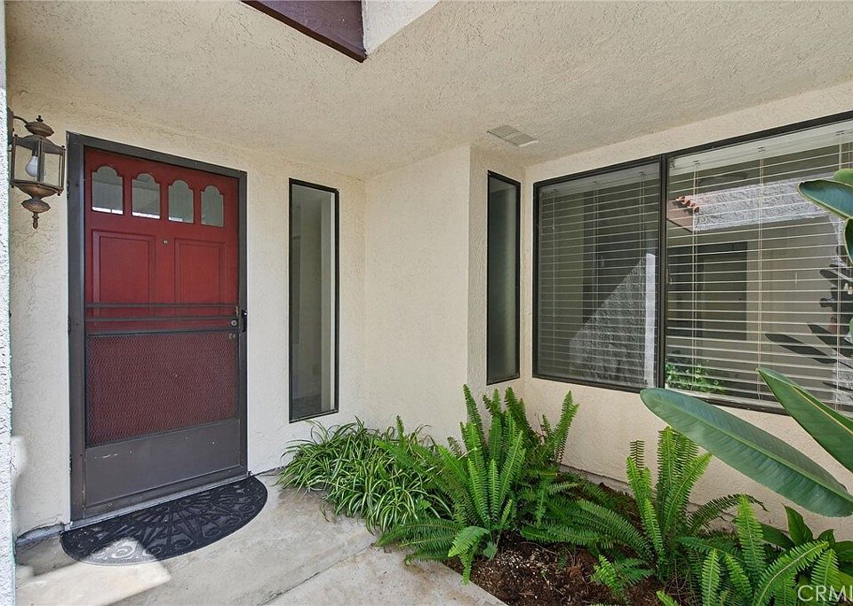1st image of 891 Connors Ct