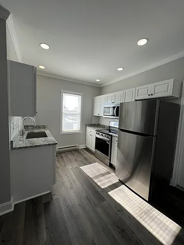 604 S Broadway #A Photo 1