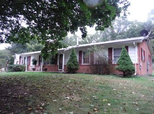 128 High Top Rd, Caldwell, WV 24925