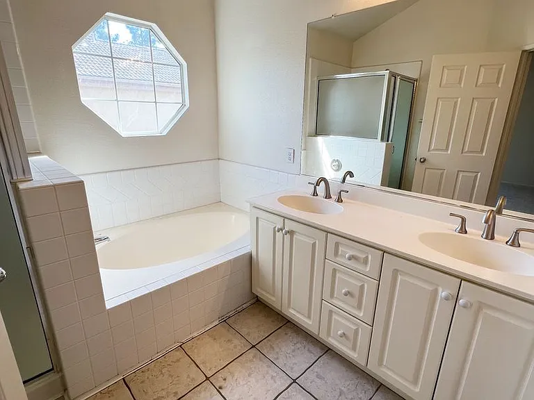 12625 El Camino Real #D — Photo 6