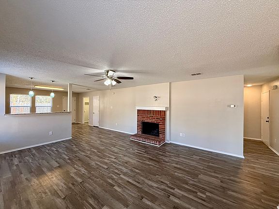 4th image of 14733 Arborcrest Dr