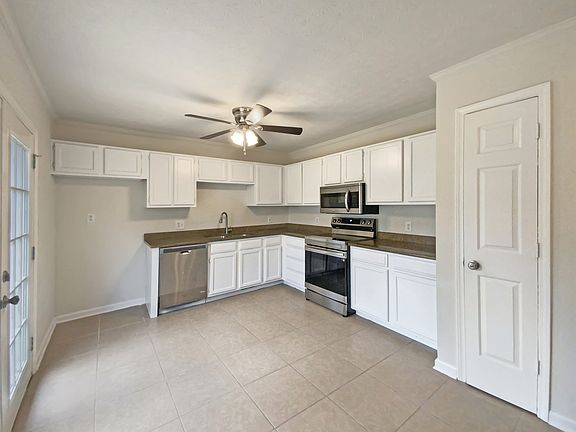 4th image of 518 Skyview Dr