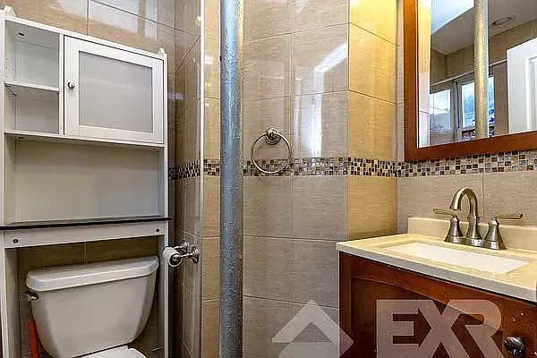 Rented by EXR | media 20