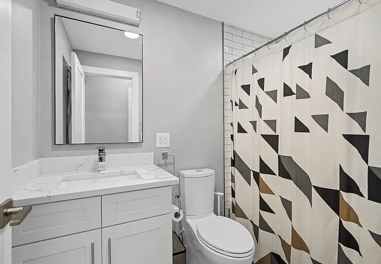 50 Laidlaw Ave #3 — Photo 11