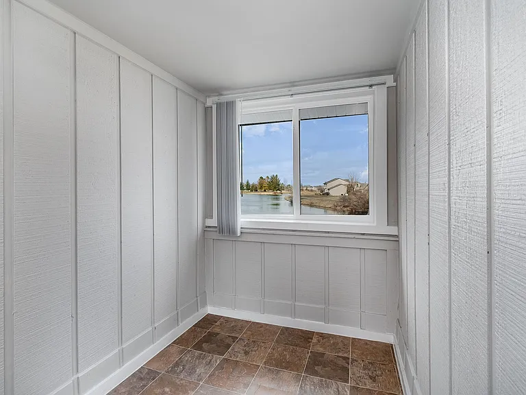 Bay Valley Harbor Apartments — Photo 37