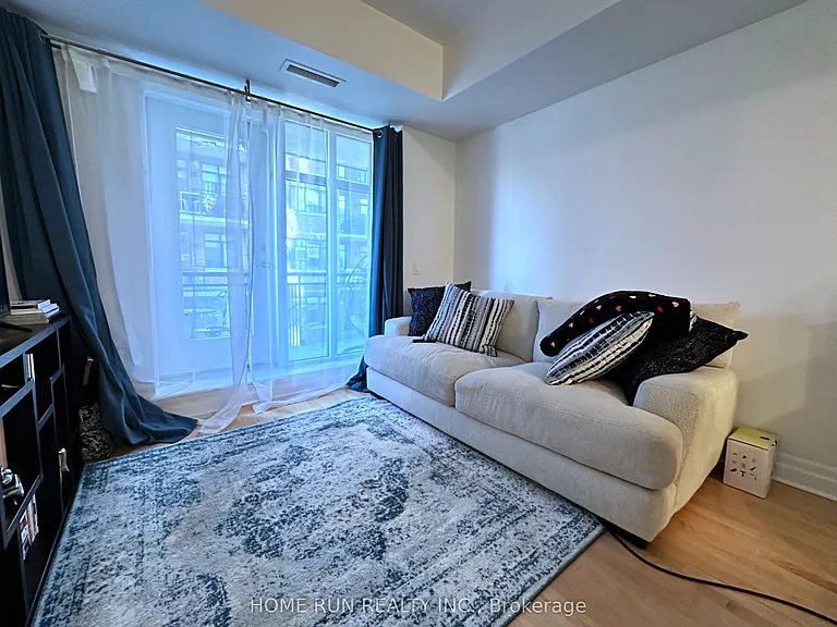 235 Kent St #714 — Photo 8