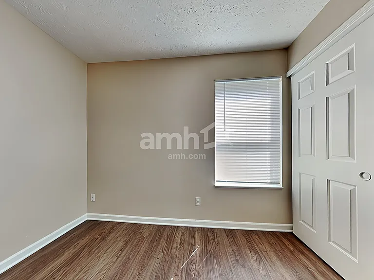 3416 Montgomery Dr — Photo 10